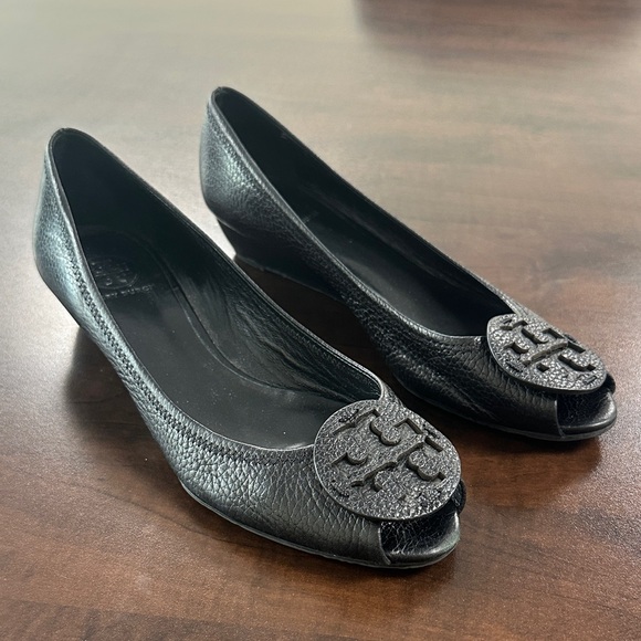 Tory Burch small wedge Amanda peep toe shoes size 9 1/2 - Picture 1 of 4